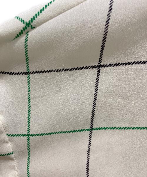 MACKINTOSH LONDON（マッキントッシュ ロンドン）MACKINTOSH LONDON (マッキントッシュ ロンドン) 半袖ボウタイブラウス アイボリー サイズ:38の古着・服飾アイテム