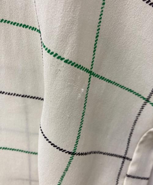 MACKINTOSH LONDON（マッキントッシュ ロンドン）MACKINTOSH LONDON (マッキントッシュ ロンドン) 半袖ボウタイブラウス アイボリー サイズ:38の古着・服飾アイテム