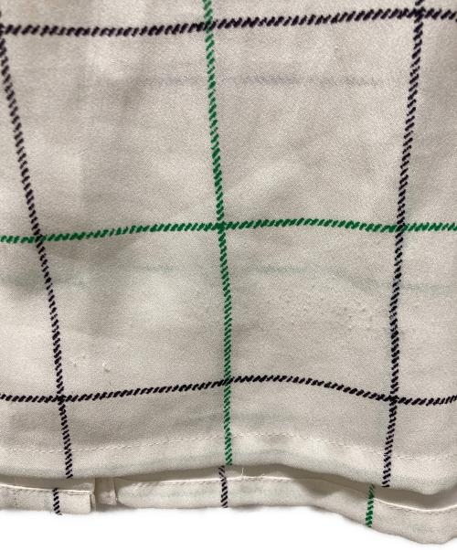 MACKINTOSH LONDON（マッキントッシュ ロンドン）MACKINTOSH LONDON (マッキントッシュ ロンドン) 半袖ボウタイブラウス アイボリー サイズ:38の古着・服飾アイテム