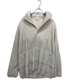 HOMME PLISSE ISSEY MIYAKE（オム プリッセ イッセイ ミヤケ）の古着「MULTI-POCKET/プリーツジャケット」｜ベージュ