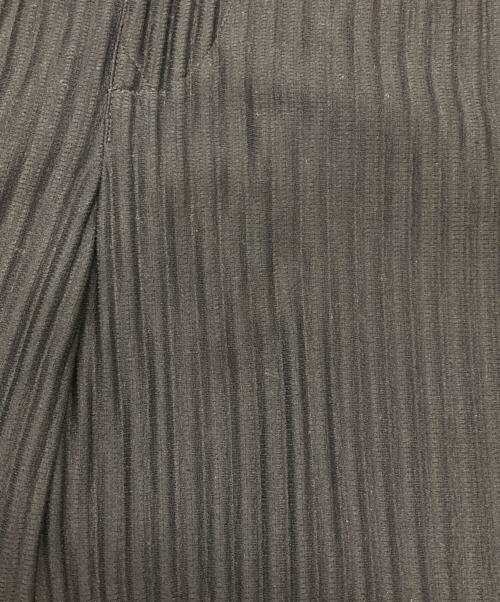 HOMME PLISSE ISSEY MIYAKE（オム プリッセ イッセイ ミヤケ）HOMME PLISSE ISSEY MIYAKE (オム プリッセ イッセイ ミヤケ) BASICS/プリーツパンツ ブラック サイズ:2の古着・服飾アイテム