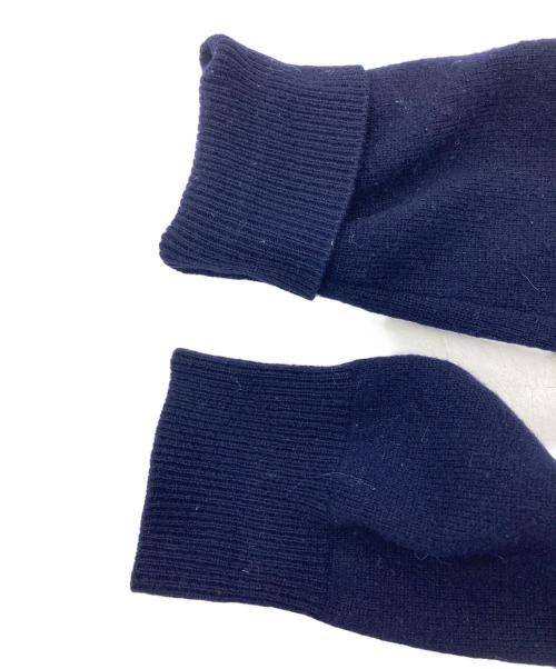 PLAY COMME des GARCONS（プレイコムデギャルソン）PLAY COMME des GARCONS (プレイコムデギャルソン) 丸首ロゴカーディガン ネイビー サイズ:Sの古着・服飾アイテム