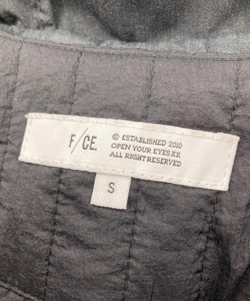 F/CE.（エフシーイー）F/CE. (エフシーイー) FIRE RESISTANT PONCHO グレー サイズ:Sの古着・服飾アイテム