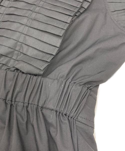 ELENDEEK（エレンディーク）ELENDEEK (エレンディーク) プリーツVネックワンピース ブラック サイズ:01の古着・服飾アイテム