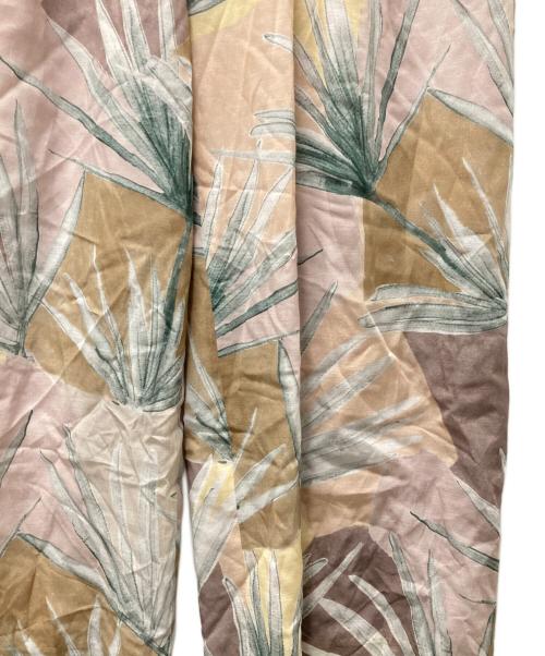 BALLSEY（ボールジィ）BALLSEY (ボールジィ) ノラジュロプリント タックワイドパンツ ベージュ サイズ:36 未使用品の古着・服飾アイテム