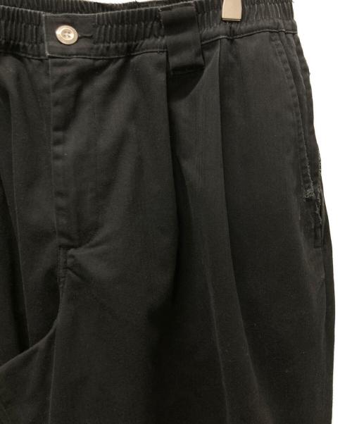 TIGHTBOOTH PRODUCTION（タイトブースプロダクション）TIGHTBOOTH PRODUCTION (タイトブースプロダクション) HERRINGBONE BALLOON PANTS ブラック サイズ:XLの古着・服飾アイテム