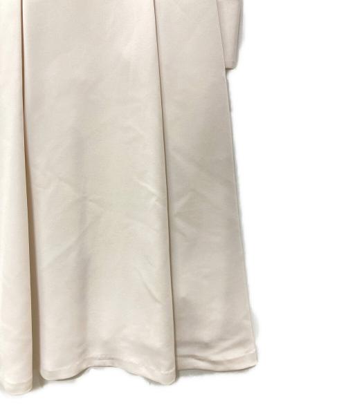 23区（ニジュウサンク）23区 (ニジュウサンク) クラッシータックワンピース ベージュ サイズ:38の古着・服飾アイテム