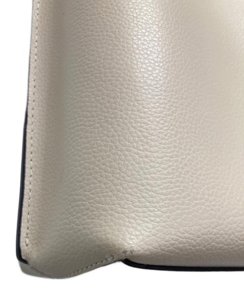 COACH（コーチ）COACH (コーチ) SIGNATURE MOLLIE BUCKET/2WAYバッグ アイボリーの古着・服飾アイテム