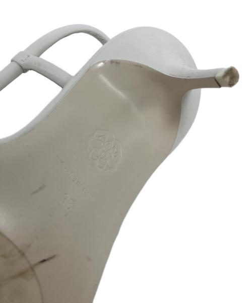 ALEXANDER McQUEEN（アレキサンダーマックイーン）ALEXANDER McQUEEN (アレキサンダーマックイーン) アンクルストラップ キトゥンヒール サンダル ホワイト サイズ:35の古着・服飾アイテム