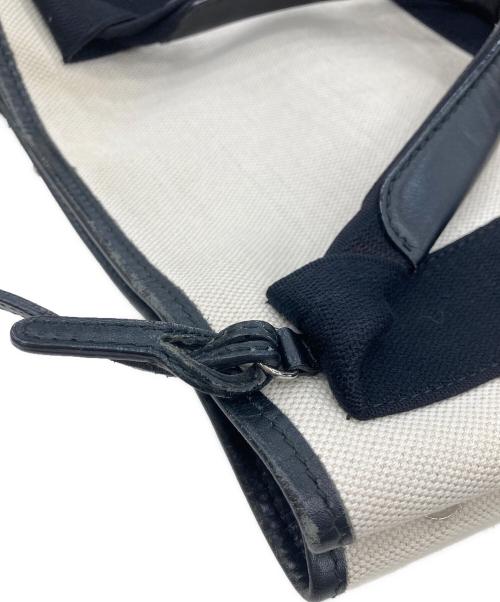 BALENCIAGA（バレンシアガ）BALENCIAGA (バレンシアガ) カバスXS/2WAYショルダーバッグ アイボリーの古着・服飾アイテム