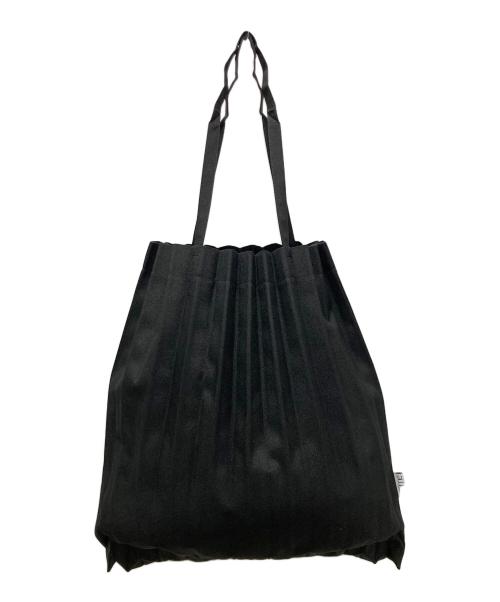 me ISSEY MIYAKE（ミーイッセイ ミヤケ）me ISSEY MIYAKE (ミーイッセイ ミヤケ) プリーツバッグ ブラックの古着・服飾アイテム
