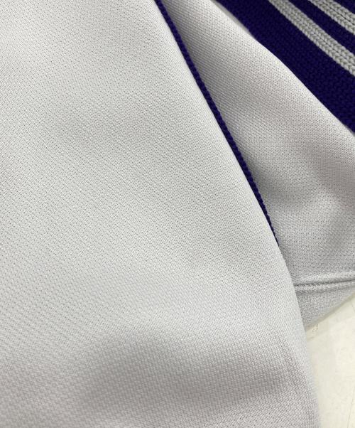 Needles（ニードルズ）Needles (ニードルズ) TRACK CREW NECK SHIRT グレー サイズ:Mの古着・服飾アイテム