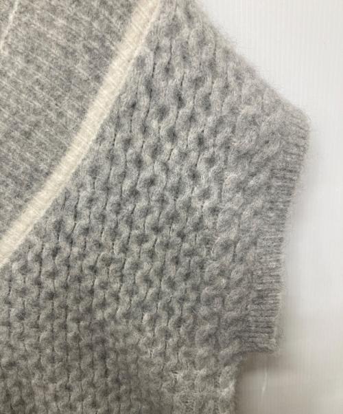 THREE DOTS（スリードッツ）THREE DOTS (スリードッツ) モヘア混Vネックニットベスト グレー サイズ:Ｍの古着・服飾アイテム