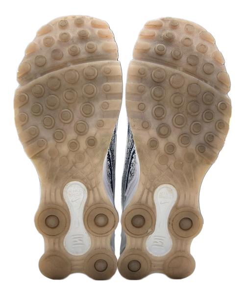 NIKE（ナイキ）NIKE (ナイキ) SHOX RIDE 2 WHITE/MTLC PLATINUM-BLACK-FLT GOLD/ホワイト サイズ:27.5cmの古着・服飾アイテム