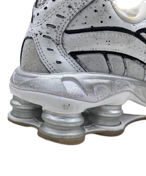 NIKE（ナイキ）NIKE (ナイキ) SHOX RIDE 2 WHITE/MTLC PLATINUM-BLACK-FLT GOLD/ホワイト サイズ:27.5cmの古着・服飾アイテム