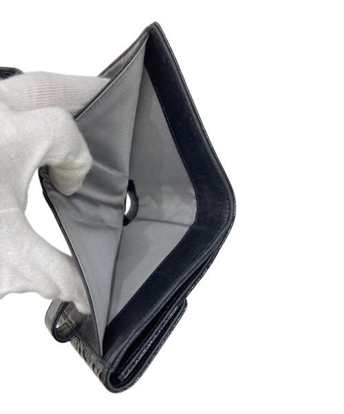 CHANEL（シャネル）CHANEL (シャネル) アイコンラインエナメル3つ折り財布 ブラックの古着・服飾アイテム