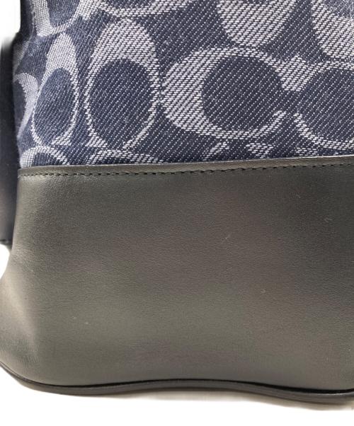 COACH（コーチ）COACH (コーチ) シグネチャーレザーリュック ネイビーの古着・服飾アイテム