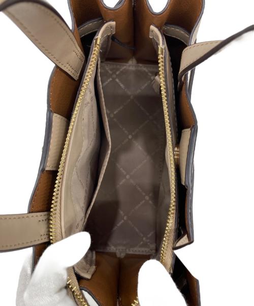 MICHAEL KORS（マイケル・コース）MICHAEL KORS (マイケル・コース) Emilia/2WAYバッグ ベージュの古着・服飾アイテム