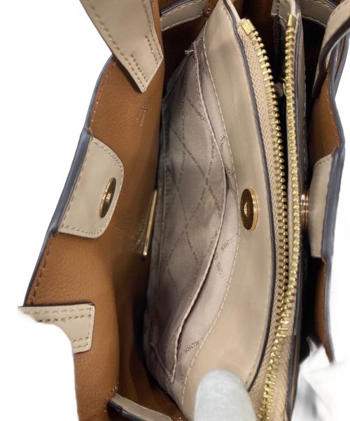 MICHAEL KORS（マイケル・コース）MICHAEL KORS (マイケル・コース) Emilia/2WAYバッグ ベージュの古着・服飾アイテム