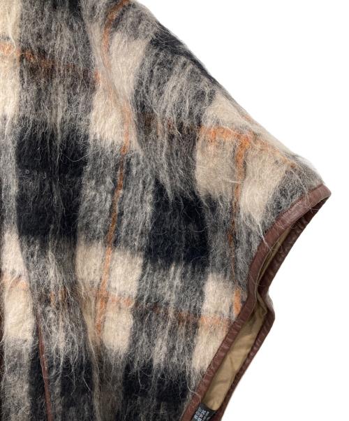 6(ROKU) BEAUTY&YOUTH（ロク ビューティーアンドユース）6(ROKU) BEAUTY&YOUTH (ロク ビューティーアンドユース) SHAGGY CHECK PIPING PONCHO ブラウン サイズ:36の古着・服飾アイテム