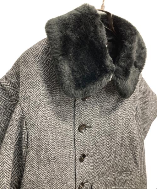 JUNYA WATANABE COMME des GARCONS（(ジュンヤワタナベ コムデギャルソン）JUNYA WATANABE COMME des GARCONS ((ジュンヤワタナベ コムデギャルソン) フェイクファースリット袖変形コート グレー サイズ:XSの古着・服飾アイテム