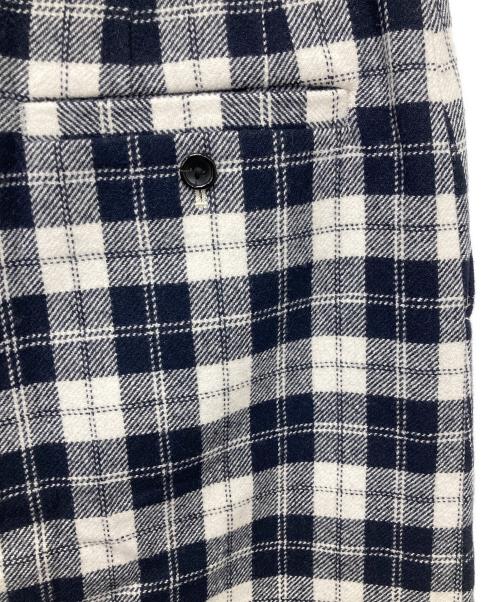 6(ROKU) BEAUTY&YOUTH（ロク ビューティーアンドユース）6(ROKU) BEAUTY&YOUTH (ロク ビューティーアンドユース) パンツ ホワイト サイズ:xsの古着・服飾アイテム