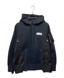 NIKE×sacai（ナイキ×サカイ）の古着「ロゴプリント再構築プルオーバーパーカー」｜ブラック