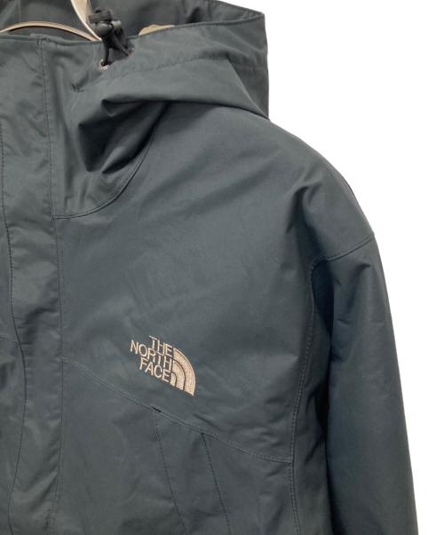 THE NORTH FACE（ザ ノース フェイス）THE NORTH FACE (ザ ノース フェイス) SCOOP JACKET/スクープジャケット アスファルトグレーxクラシックカーキ サイズ:Sの古着・服飾アイテム