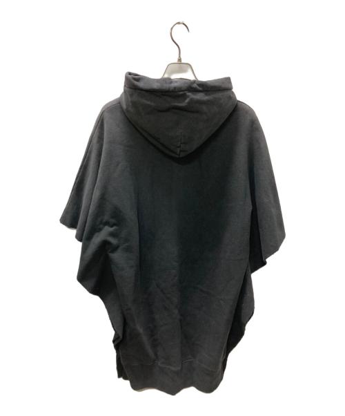 MM6 Maison Margiela（エムエムシックスメゾンマルジェラ）MM6 Maison Margiela (エムエムシックスメゾンマルジェラ) ナンバリングポンチョパーカー ブラック サイズ:XSの古着・服飾アイテム