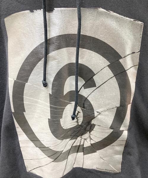 MM6 Maison Margiela（エムエムシックスメゾンマルジェラ）MM6 Maison Margiela (エムエムシックスメゾンマルジェラ) ナンバリングポンチョパーカー ブラック サイズ:XSの古着・服飾アイテム