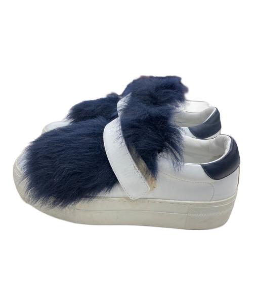 MONCLER（モンクレール）MONCLER (モンクレール) VICTOIRE ファーベルクロスニーカー ホワイト×ネイビー サイズ:37の古着・服飾アイテム