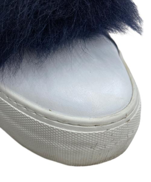 MONCLER（モンクレール）MONCLER (モンクレール) VICTOIRE ファーベルクロスニーカー ホワイト×ネイビー サイズ:37の古着・服飾アイテム