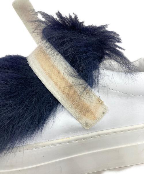 MONCLER（モンクレール）MONCLER (モンクレール) VICTOIRE ファーベルクロスニーカー ホワイト×ネイビー サイズ:37の古着・服飾アイテム