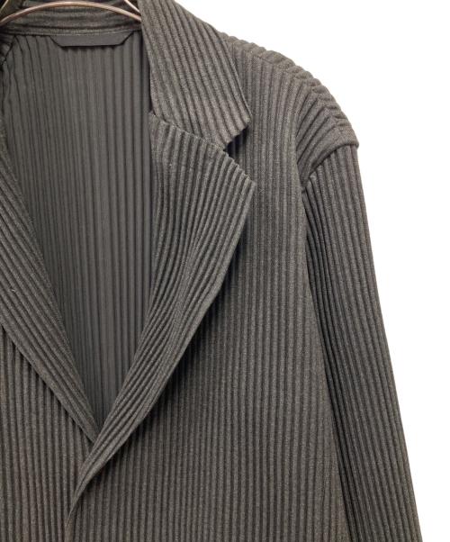 HOMME PLISSE ISSEY MIYAKE（オム プリッセ イッセイ ミヤケ）HOMME PLISSE ISSEY MIYAKE (オム プリッセ イッセイ ミヤケ) WOOL LIKE LIGHT/プリーツジャケット グレー サイズ:3の古着・服飾アイテム