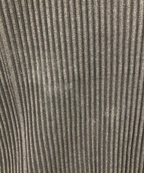 HOMME PLISSE ISSEY MIYAKE（オム プリッセ イッセイ ミヤケ）HOMME PLISSE ISSEY MIYAKE (オム プリッセ イッセイ ミヤケ) WOOL LIKE LIGHT/プリーツジャケット グレー サイズ:3の古着・服飾アイテム