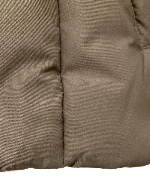 INDIVI（インディヴィ）INDIVI (インディヴィ) フーデットファーショートダウンコート カーキ サイズ:40の古着・服飾アイテム