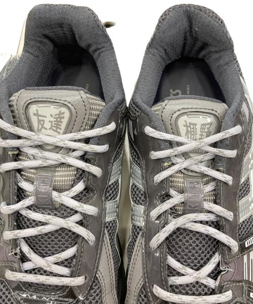 asics（アシックス）asics (アシックス) KITH (キス) Ronnie Fieg GEL-KAYANO 12.1 グレー サイズ:27cmの古着・服飾アイテム
