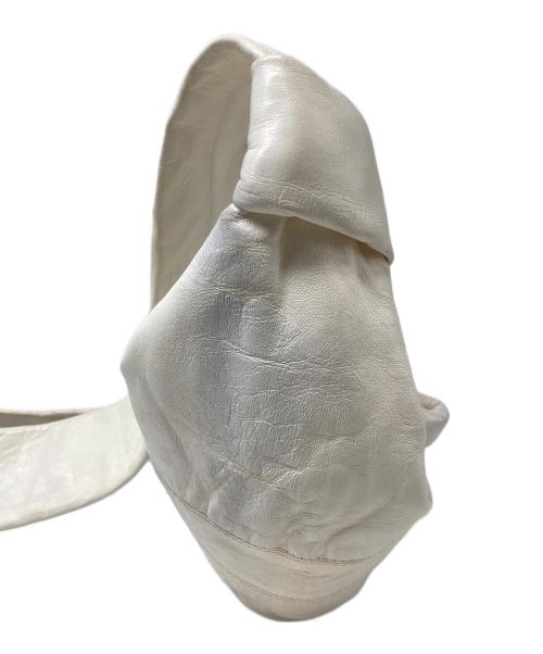 LEMAIRE（ルメール）LEMAIRE (ルメール) CROISSANT BAG/クロワッサンバッグ ホワイトの古着・服飾アイテム