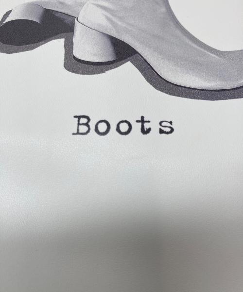 MM6 Maison Margiela（エムエムシックスメゾンマルジェラ）MM6 Maison Margiela (エムエムシックスメゾンマルジェラ) ジャパニーズトートバッグ/グラフィックプリントバッグ ホワイトの古着・服飾アイテム