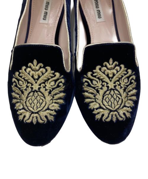 MIU MIU（ミュウミュウ）MIU MIU (ミュウミュウ) 刺繍ベロアオペラシューズ ネイビー サイズ:SIZE 37.5の古着・服飾アイテム