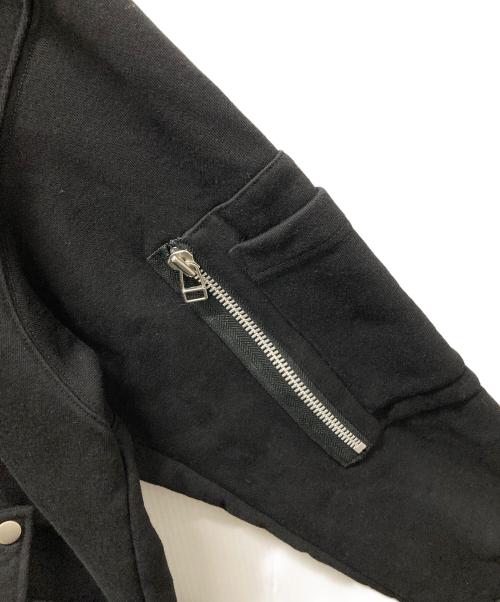 A.F ARTEFACT（エーエフ アーティファクト）A.F ARTEFACT (エーエフ アーティファクト) FLAP-DETAIL SWEAT HOODIE ブラック サイズ:SIZE 3の古着・服飾アイテム