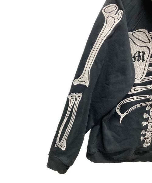 MADO（マド）MADO (マド) BONES EMBROIDERY HOODIE ブラック サイズ:Lの古着・服飾アイテム