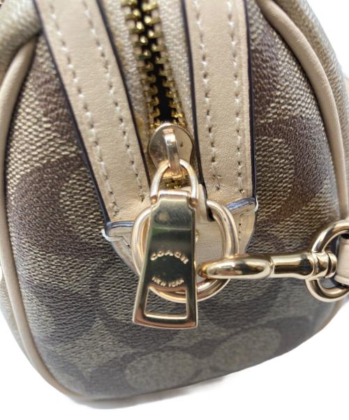 COACH（コーチ）COACH (コーチ) ミニ ローアン サッチェル・ブロックド シグネチャー キャンバス ベージュの古着・服飾アイテム