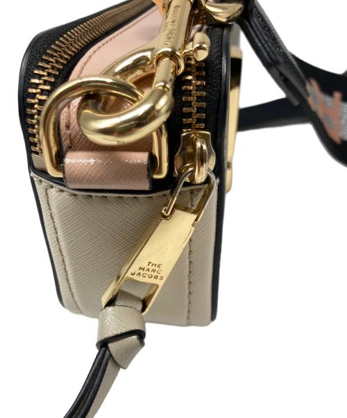 MARC JACOBS（マークジェイコブス）MARC JACOBS (マークジェイコブス) ショルダーバッグ ベージュの古着・服飾アイテム