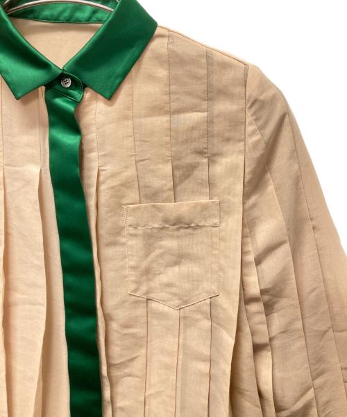 sacai（サカイ）sacai (サカイ) シアープリーツ比翼シャツブラウス ベージュ サイズ:1の古着・服飾アイテム