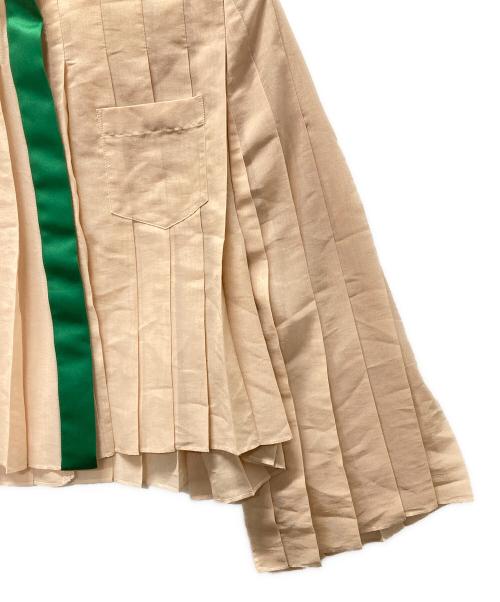 sacai（サカイ）sacai (サカイ) シアープリーツ比翼シャツブラウス ベージュ サイズ:1の古着・服飾アイテム