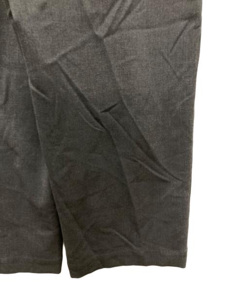 ENFOLD（エンフォルド）ENFOLD (エンフォルド) ONE-SHOULDER SARROUEL-TROUSERS グレー サイズ:36の古着・服飾アイテム