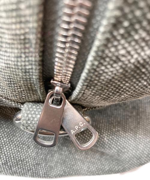 A.P.C.（アーペーセー）A.P.C. (アーペーセー) レザーボストンバッグ/2Wayバッグ グリーンの古着・服飾アイテム