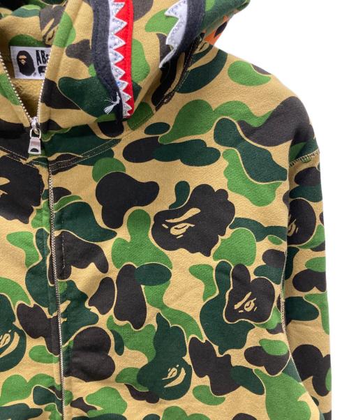 A BATHING APE（アベイシングエイプ）A BATHING APE (アベイシングエイプ) Abc Camo Crystal Stone Shark Full Zip カーキ サイズ:XLの古着・服飾アイテム
