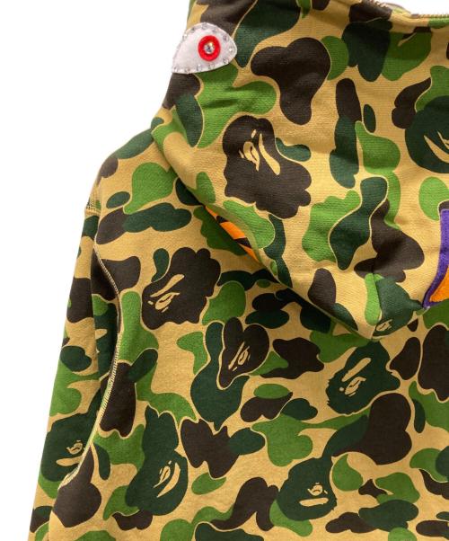 A BATHING APE（アベイシングエイプ）A BATHING APE (アベイシングエイプ) Abc Camo Crystal Stone Shark Full Zip カーキ サイズ:XLの古着・服飾アイテム